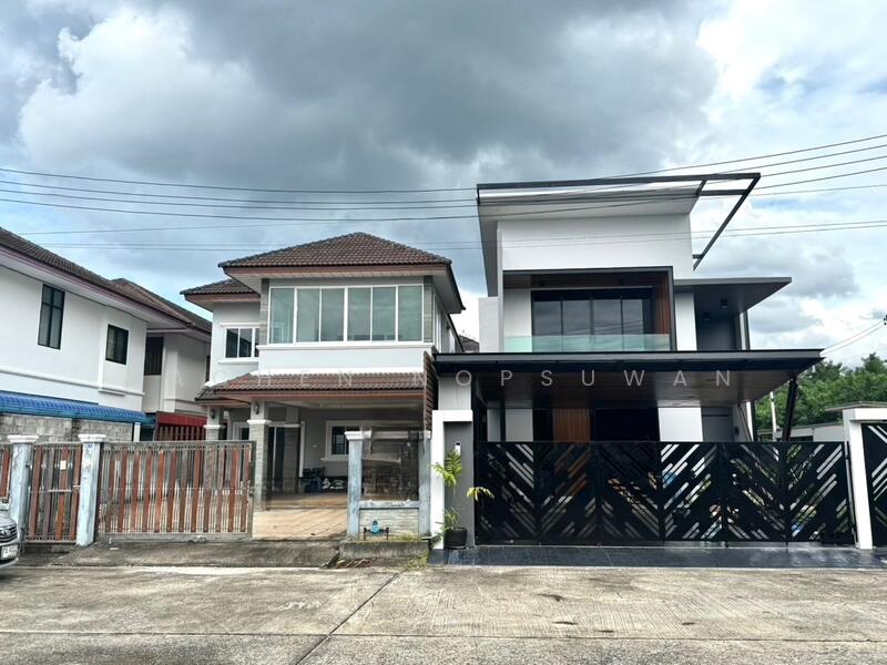 ขาย - ขายด่วน บ้านเดี่ยวรีโนเวทใหม่ พิกัดหลังแมคโคร หาดใหญ่ เนื้อที่ 75 ตารางวา 4 ห้องนอน ขาย 8.5 ล้านบาท, สงขลา