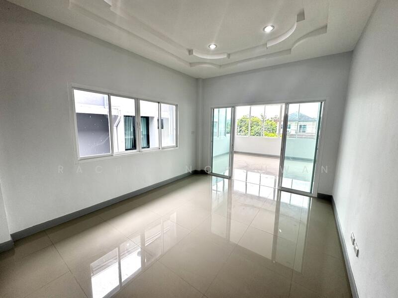 ขาย - ขายด่วน บ้านเดี่ยวรีโนเวทใหม่ พิกัดหลังแมคโคร หาดใหญ่ เนื้อที่ 75 ตารางวา 4 ห้องนอน ขาย 8.5 ล้านบาท, สงขลา