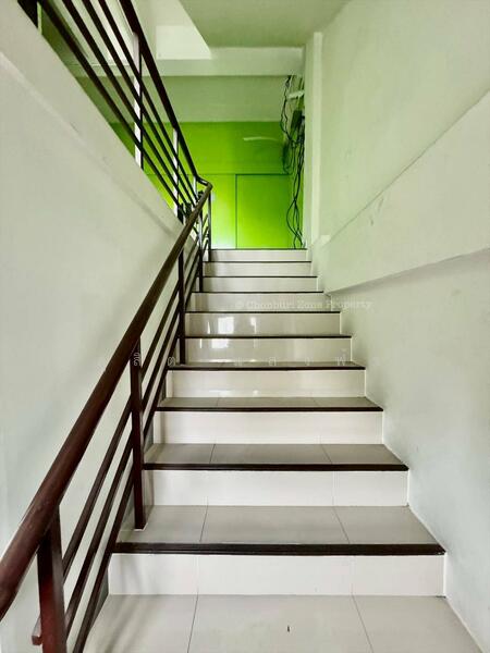 ให้เช่า - ให้เช่าอาคารพาณิชย์ 2 คูหาติดกัน 4.5 ชั้นทำเลดีติดถนน โรงโป๊ะ บางละมุง, ชลบุรี