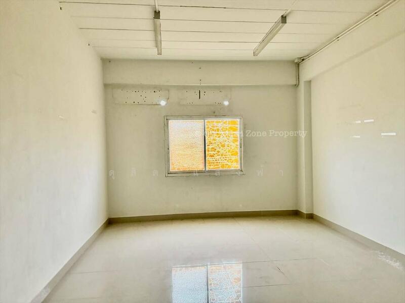 ให้เช่า - ให้เช่าอาคารพาณิชย์ 2 คูหาติดกัน 4.5 ชั้นทำเลดีติดถนน โรงโป๊ะ บางละมุง, ชลบุรี