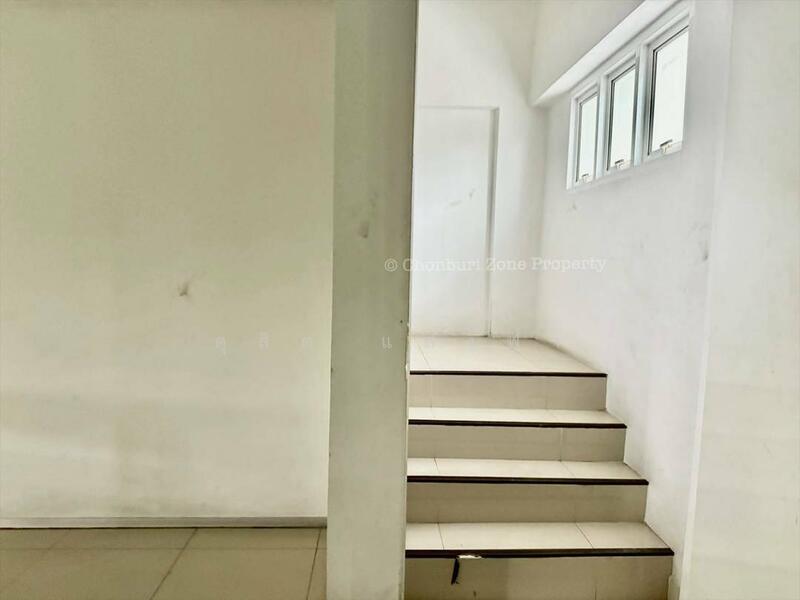 ให้เช่า - ให้เช่าอาคารพาณิชย์ 2 คูหาติดกัน 4.5 ชั้นทำเลดีติดถนน โรงโป๊ะ บางละมุง, ชลบุรี