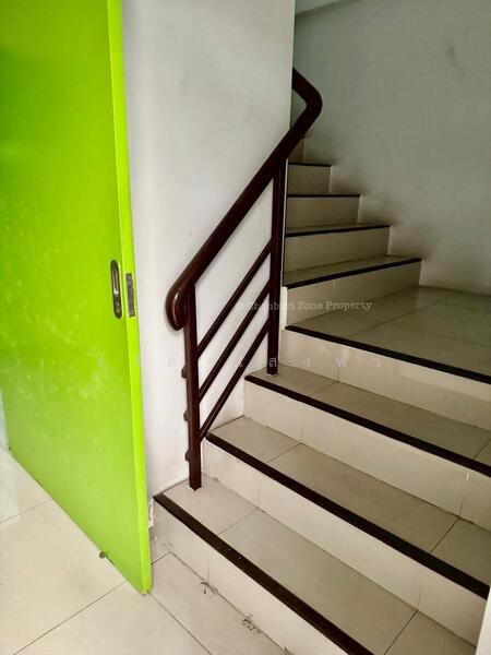 ให้เช่า - ให้เช่าอาคารพาณิชย์ 2 คูหาติดกัน 4.5 ชั้นทำเลดีติดถนน โรงโป๊ะ บางละมุง, ชลบุรี