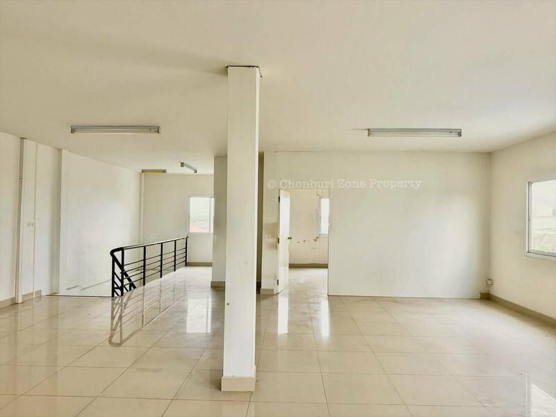 ให้เช่า - ให้เช่าอาคารพาณิชย์ 2 คูหาติดกัน 4.5 ชั้นทำเลดีติดถนน โรงโป๊ะ บางละมุง, ชลบุรี