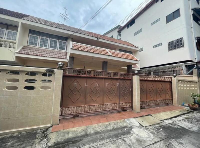 For Rent - C168-TNK210 บ้านให้เช่า ซอย จรัญ1 ใกล้ MRT ท่าพระ ที่ดิน 90 ตร.ว. บ้านสำหรับครอบครัวใหญ่, Bangkok