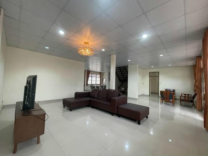 For Rent - C168-TNK210 บ้านให้เช่า ซอย จรัญ1 ใกล้ MRT ท่าพระ ที่ดิน 90 ตร.ว. บ้านสำหรับครอบครัวใหญ่, Bangkok