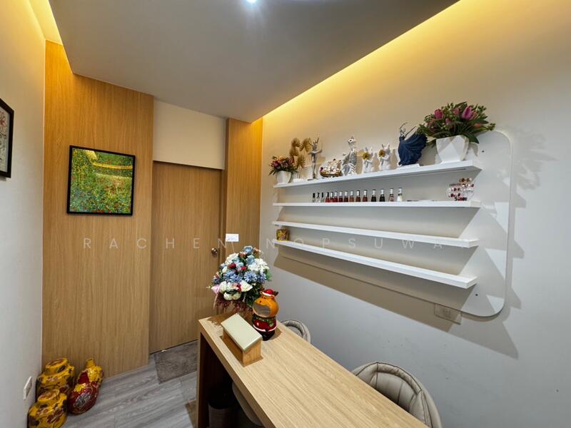 ขาย - ขายบ้าน พร้อมกิจการร้านกาแฟ + ร้านทำเล็บชั้น ถ.นิพัทธ์สงเคราะห์ ใกล้ ญ.ว. 3 ห้องนอน ขาย 8.5 ล้านบาท, สงขลา