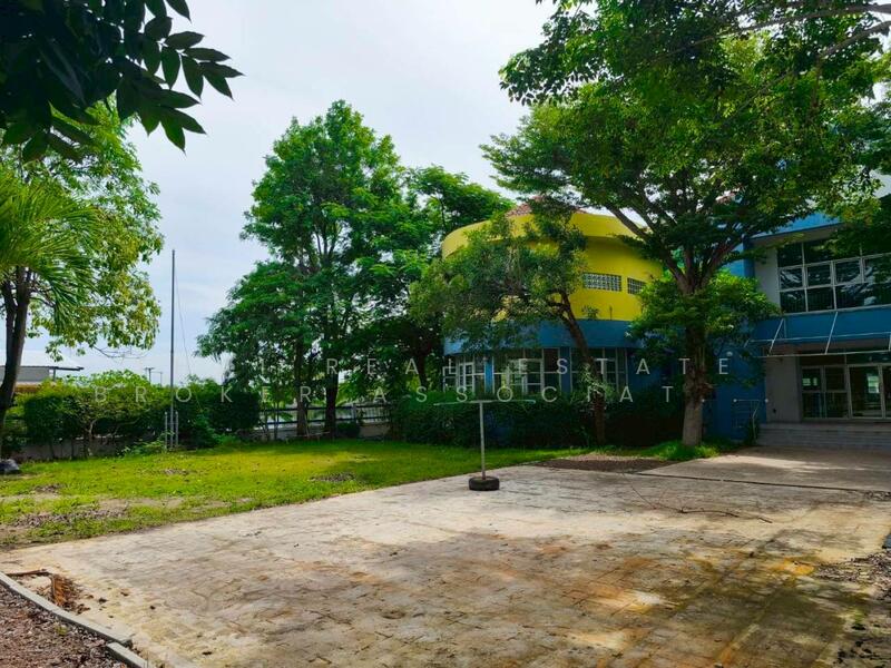 ขาย - ขายที่ดิน ตัวเมืองโคราช พร้อมอาคาร, นครราชสีมา