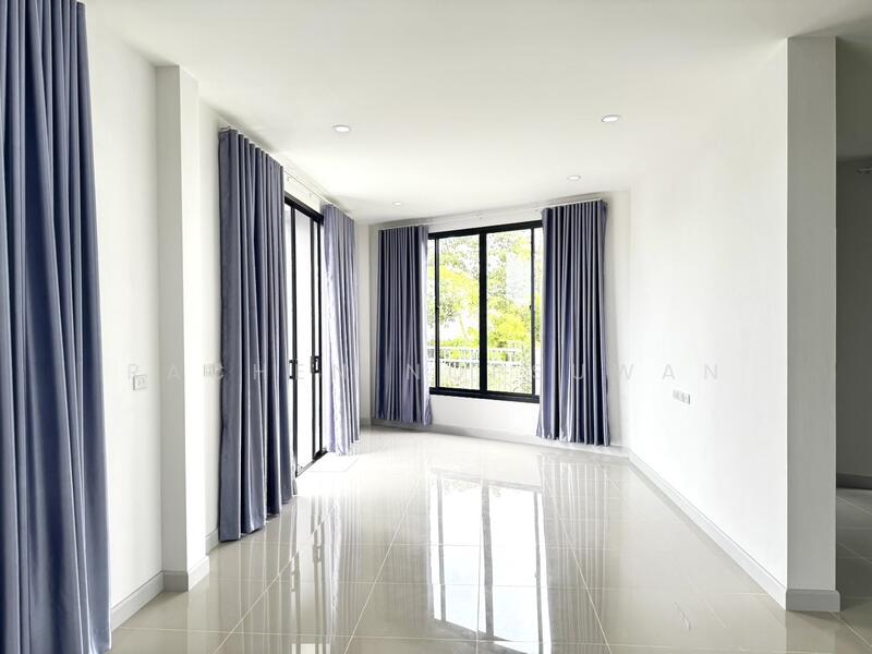 ขาย - ขายด่วน บ้านหลังมุมโซนสนามบินหาดใหญ่ มือ1 เฟอร์ครบ พร้อมอยู่ 60.8ตารางวา 3 ห้องนอน ขายด่วน 4.2 ล้าน, สงขลา