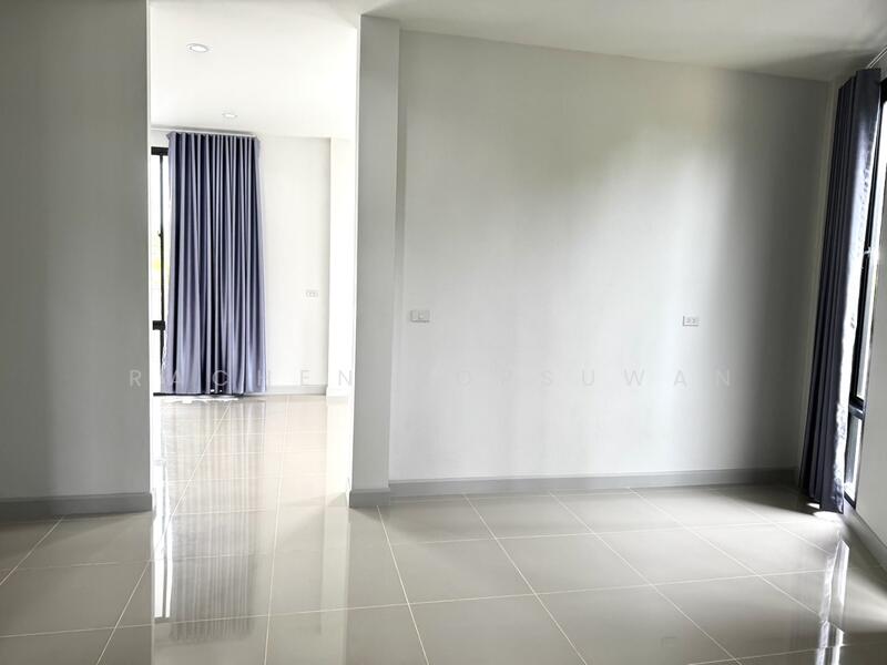 ขาย - ขายด่วน บ้านหลังมุมโซนสนามบินหาดใหญ่ มือ1 เฟอร์ครบ พร้อมอยู่ 60.8ตารางวา 3 ห้องนอน ขายด่วน 4.2 ล้าน, สงขลา