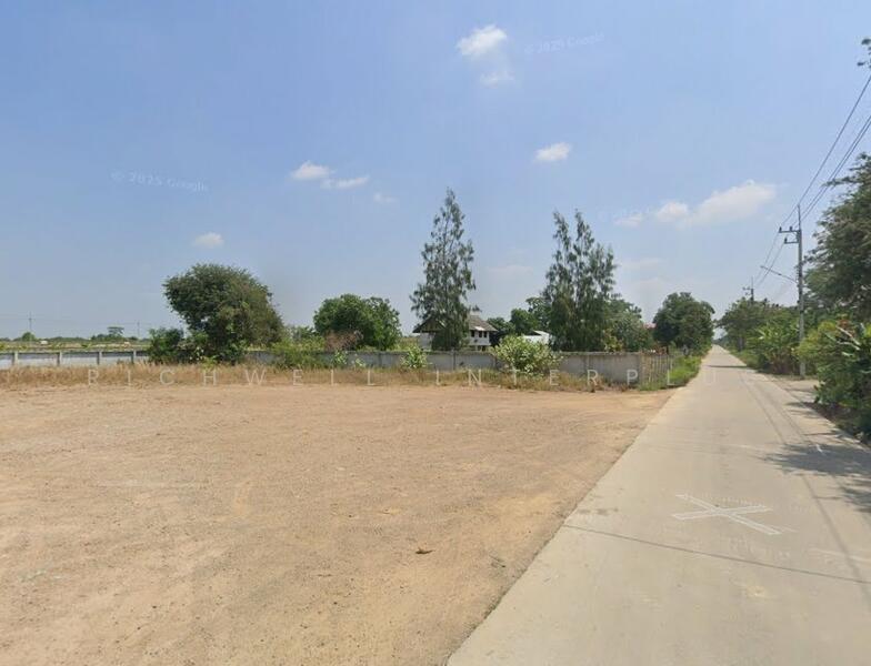 ขาย - ขายที่ดินคูบางหลวงสีม่วงเนื้อที่ 1 ไร่ ซอยคูขวางไทย4ถมแล้ว ใกล้ถ.ปทุมธานี-บางเลน346-1.4กม., ปทุมธานี