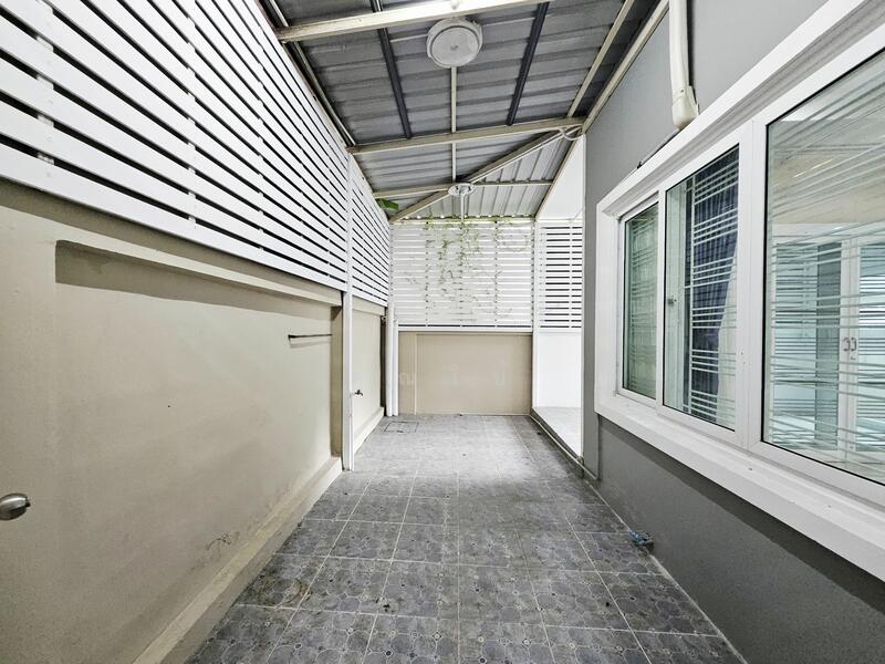 ขาย - โครงการโคโค่ฮิลล์ Coco Hill แหลมฉบัง ศรีราชา ชลบุรี – ที่ดิน 66 ตร.วา พื้นที่ใช้สอย 266 ตร.ม., ชลบุรี