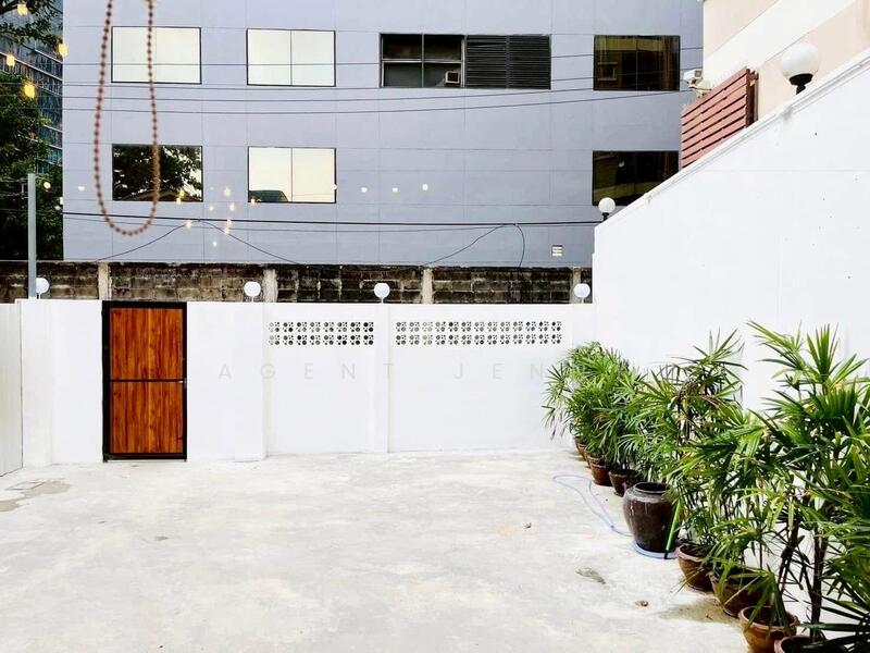 ให้เช่า - ให้เช่าบ้านสร้างใหม่ ทำเล สาทร 17 (Pet Friendly) (SPSJN238), กรุงเทพ