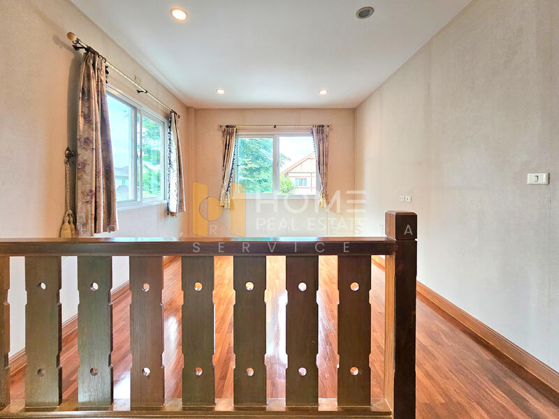 ขาย - ลัดดารมย์ วัชรพล : Laddarom Watcharapol, กรุงเทพ