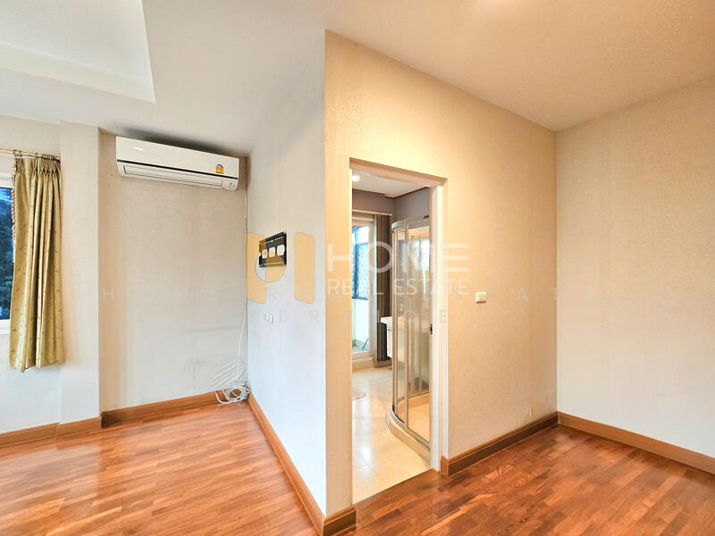 ขาย - ลัดดารมย์ วัชรพล : Laddarom Watcharapol, กรุงเทพ