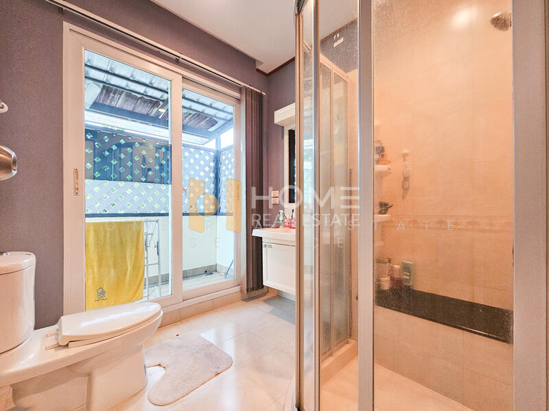 ขาย - ลัดดารมย์ วัชรพล : Laddarom Watcharapol, กรุงเทพ