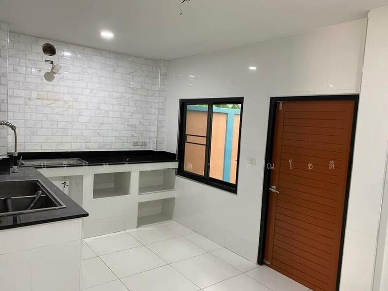 ให้เช่า - โฮมออฟฟิศ ใกล้ เซ็นทรัล พระราม 2, กรุงเทพ