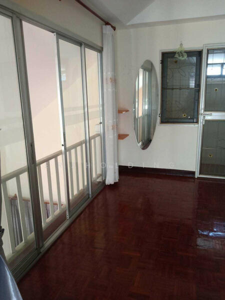 ขาย - วรารักษ์ รังสิตคลองสาม, ปทุมธานี