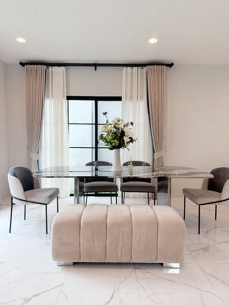 ให้เช่า - Setthasiri Serithai : เศรษฐสิริ เสรีไทย, กรุงเทพ