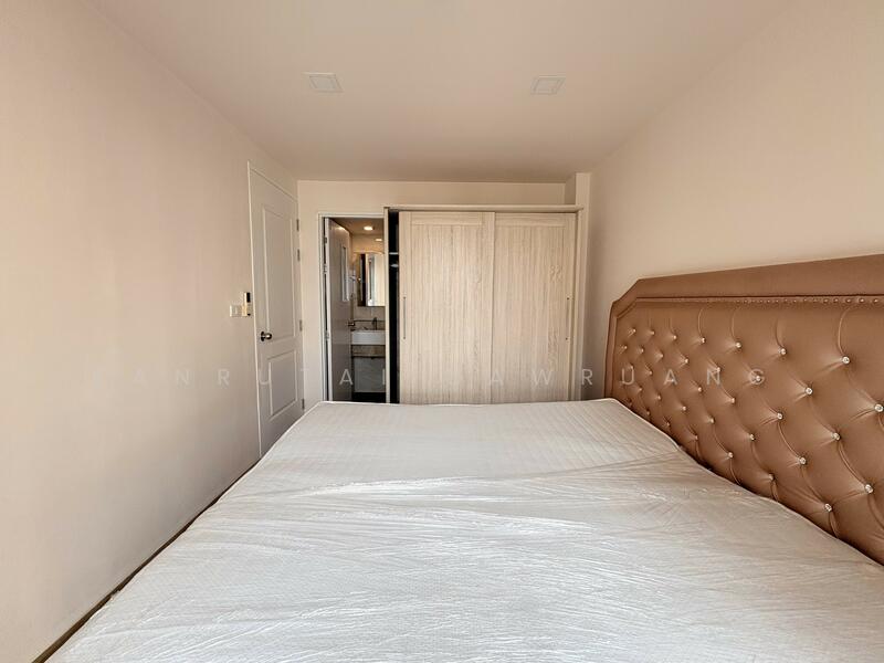 ขาย - The Light New York : เดอะ ไลท์ นิวยอร์ค, กรุงเทพ