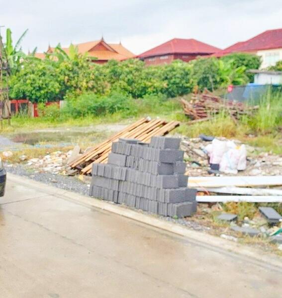 ขาย - หาไม่เจอ, กรุงเทพ