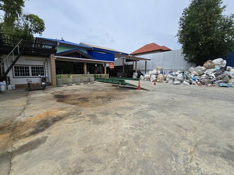 ขาย - รีบลงทุนก่อนพลาด!! โกดัง + พื้นที่โรงงาน ขาย ที่ดินปูคอนกรีตแล้วพร้อมสิ่งปลูกสร้าง 1 ไร่, นครปฐม