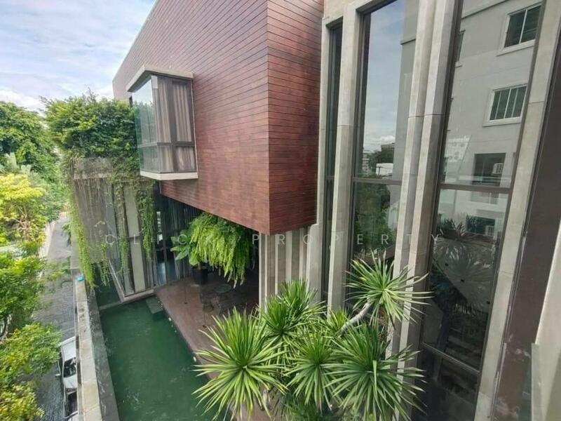 ขาย - บ้านเดี่ยว พูลวิลล่า 3 ชั้น เอกมัย 12, กรุงเทพ