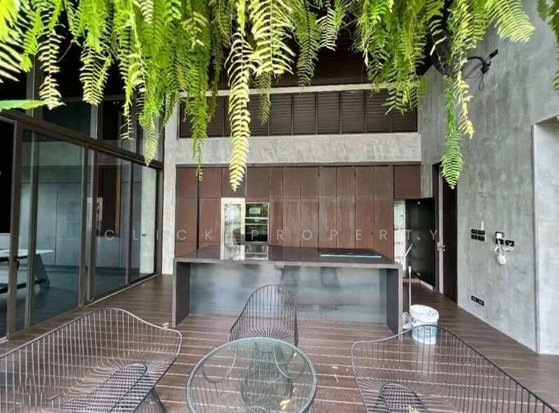 ขาย - บ้านเดี่ยว พูลวิลล่า 3 ชั้น เอกมัย 12, กรุงเทพ