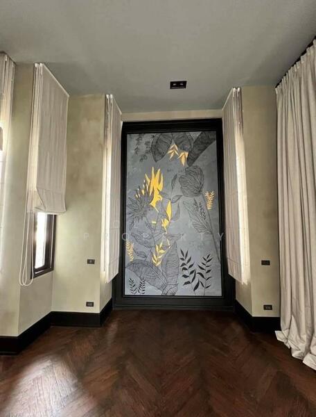 ขาย - บ้านเดี่ยว พูลวิลล่า 3 ชั้น เอกมัย 12, กรุงเทพ