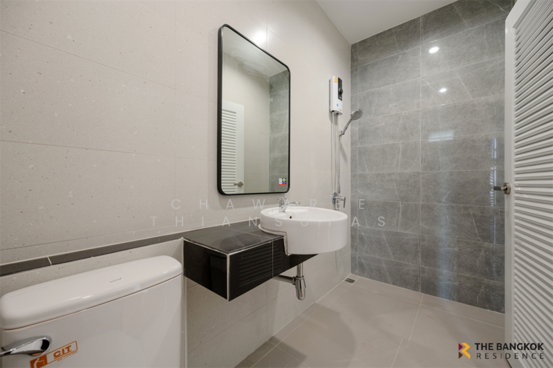 For Sale - Townhouse Area Ladprao, Bangkok