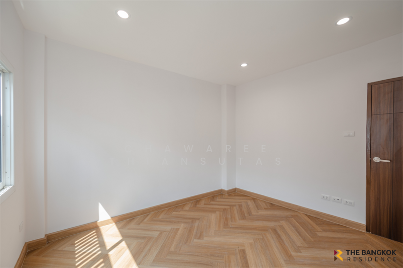 ขาย - Townhouse Area Ladprao, กรุงเทพ