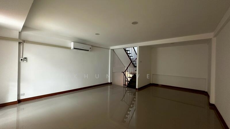 Townhome in Thonglor for rent business allowed ( SPSEVE1400 ), Bangkok, Khlong Tan Nua, Watthana, Bangkok, 3 Bedrooms, 300 sqm, Townhouse For Rent, by Khun Eve, 60236636 - DDproperty.com