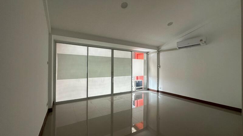 Townhome in Thonglor for rent business allowed ( SPSEVE1400 ), Bangkok, Khlong Tan Nua, Watthana, Bangkok, 3 Bedrooms, 300 sqm, Townhouse For Rent, by Khun Eve, 60236636 - DDproperty.com