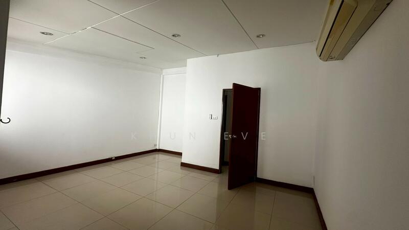 ให้เช่าทาวน์เฮาส์ 3 ชั้น สุขุมวิท ใจกลางทองหล่อ ทำธุรกิจได้ แต่เช่าในนามบุคคล ( SPSEVE1400 ), กรุงเทพ, คลองตันเหนือ, วัฒนา, กรุงเทพ, 300 ตร.ม., ทาวน์เฮ้าส์ ให้เช่า, โดย Khun Eve, 60236636 - DDproperty.com