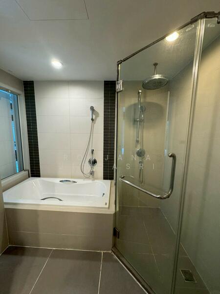 For Rent - The Crest Sukhumvit 49, Bangkok