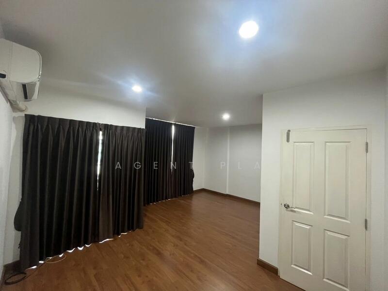 For Rent - Townhome for rent, Trio Rom Klao (SPSAD3538), Bangkok