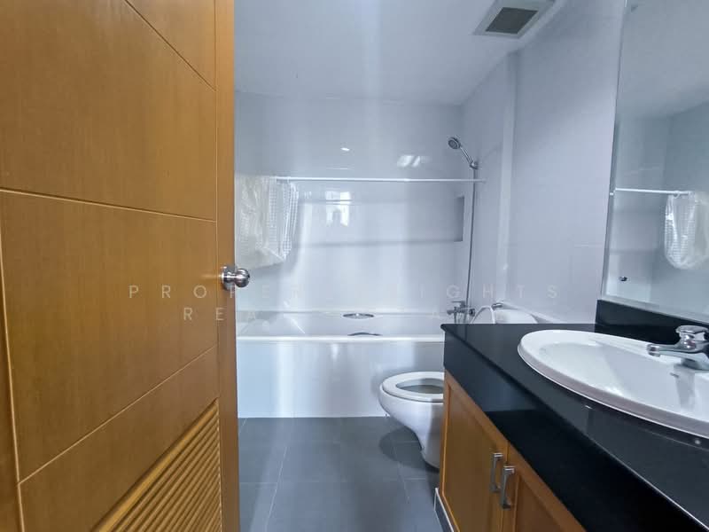 Queen’s Park View, Bangkok, 55 Soi Methi Niwet, Khong Tan, Khlong Toei, Bangkok, 2 Bedrooms, 91 sqm, Condo For Rent, by PROPERTYSIGHTS REAL ESTATE, 60236729 - DDproperty.com