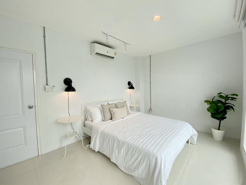 For Rent - 44 Apartment, Bangkok