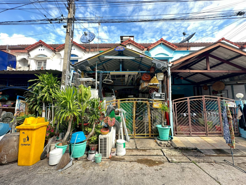 ขาย - ขาย ทาวน์เฮ้าส์ หมู่ย้าน ร่มเย็น เพชรเกษม 63, กรุงเทพ