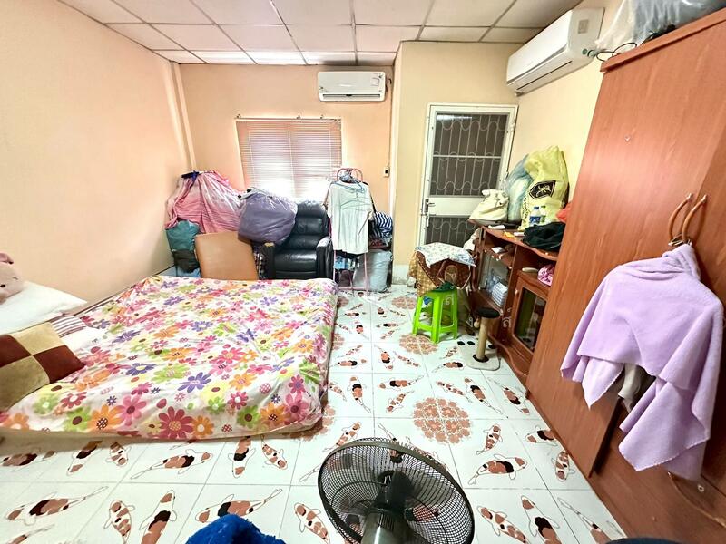 ขาย - ขาย ทาวน์เฮ้าส์ หมู่ย้าน ร่มเย็น เพชรเกษม 63, กรุงเทพ