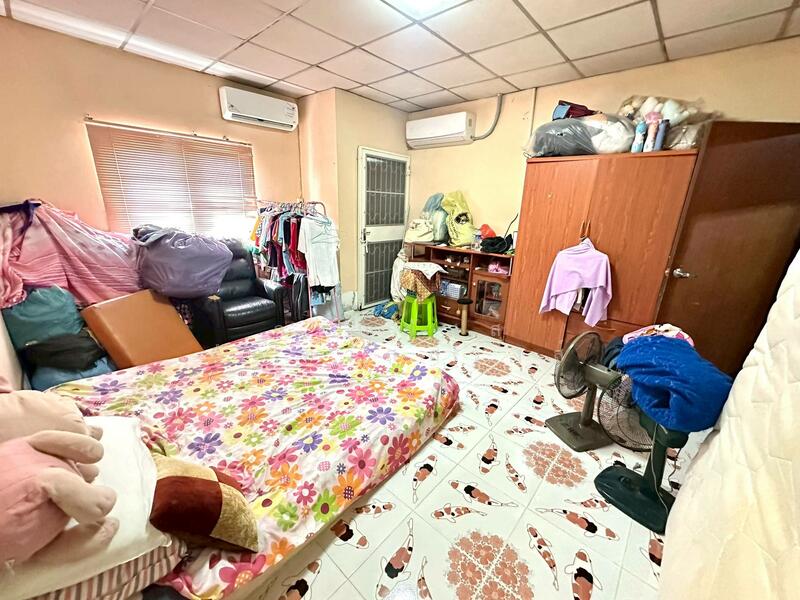 ขาย - ขาย ทาวน์เฮ้าส์ หมู่ย้าน ร่มเย็น เพชรเกษม 63, กรุงเทพ