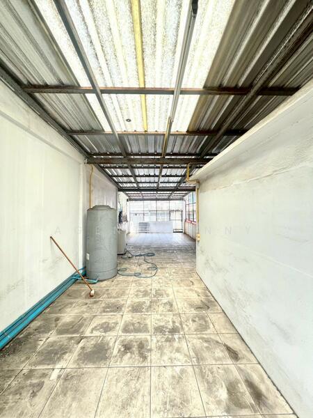 ให้เช่า - อาคารให้เช่า 3 ชั้น สุขุมวิท 95 ใกล้ BTS บางจาก เพียง 200 เมตร (SPSJN241), กรุงเทพ