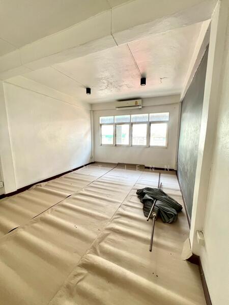 For Rent - 3-Storey Commercial Building for Rent, Sukhumvit 95, Only 200 m from BTS Bang Chak (SPSJN241), Bangkok