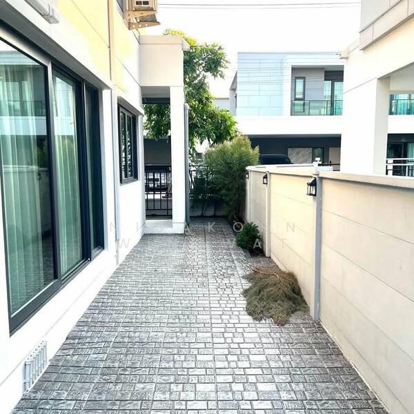 ขาย - เซนโทร ดอนเมือง-แจ้งวัฒนะ : CENTRO Donmueang-Chaengwattana, ปทุมธานี