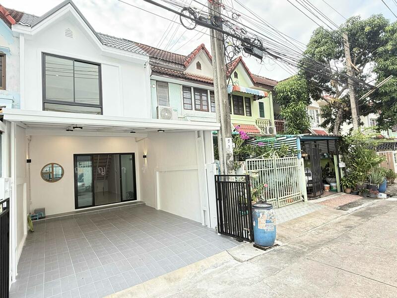 ขาย - หมู่บ้านจรัญ 4 วิลล่า, กรุงเทพ