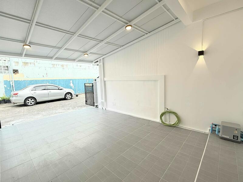 ขาย - หมู่บ้านจรัญ 4 วิลล่า, กรุงเทพ