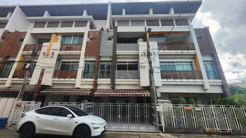 ขาย - บ้านกลางเมือง มอนติ-คาร์โล รัชวิภา (Baan Klang Muang Monte-Carlo), กรุงเทพ