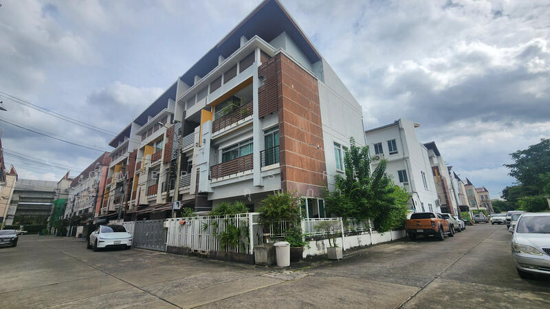 ขาย - บ้านกลางเมือง มอนติ-คาร์โล รัชวิภา (Baan Klang Muang Monte-Carlo), กรุงเทพ