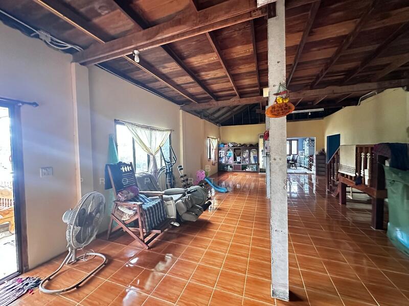 ขาย - บ้านเดี่ยวพร้อมที่ดินโป่งน้ำร้อน จันทบุรี, จันทบุรี