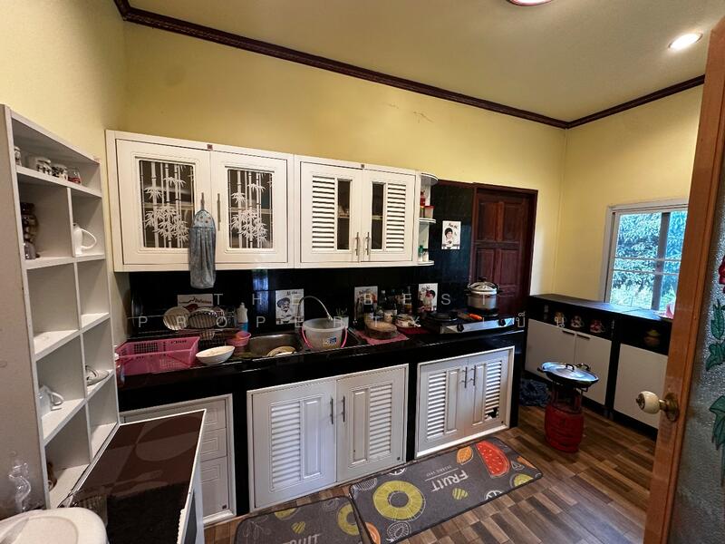 ขาย - บ้านเดี่ยวพร้อมที่ดินโป่งน้ำร้อน จันทบุรี, จันทบุรี