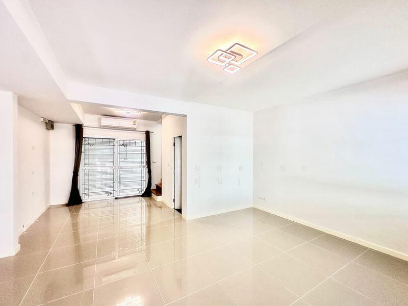 ขาย - Villaggio Bangna : วิลเลจจิโอ บางนา, สมุทรปราการ